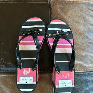 Kate Spade size 6 chunky flip flops